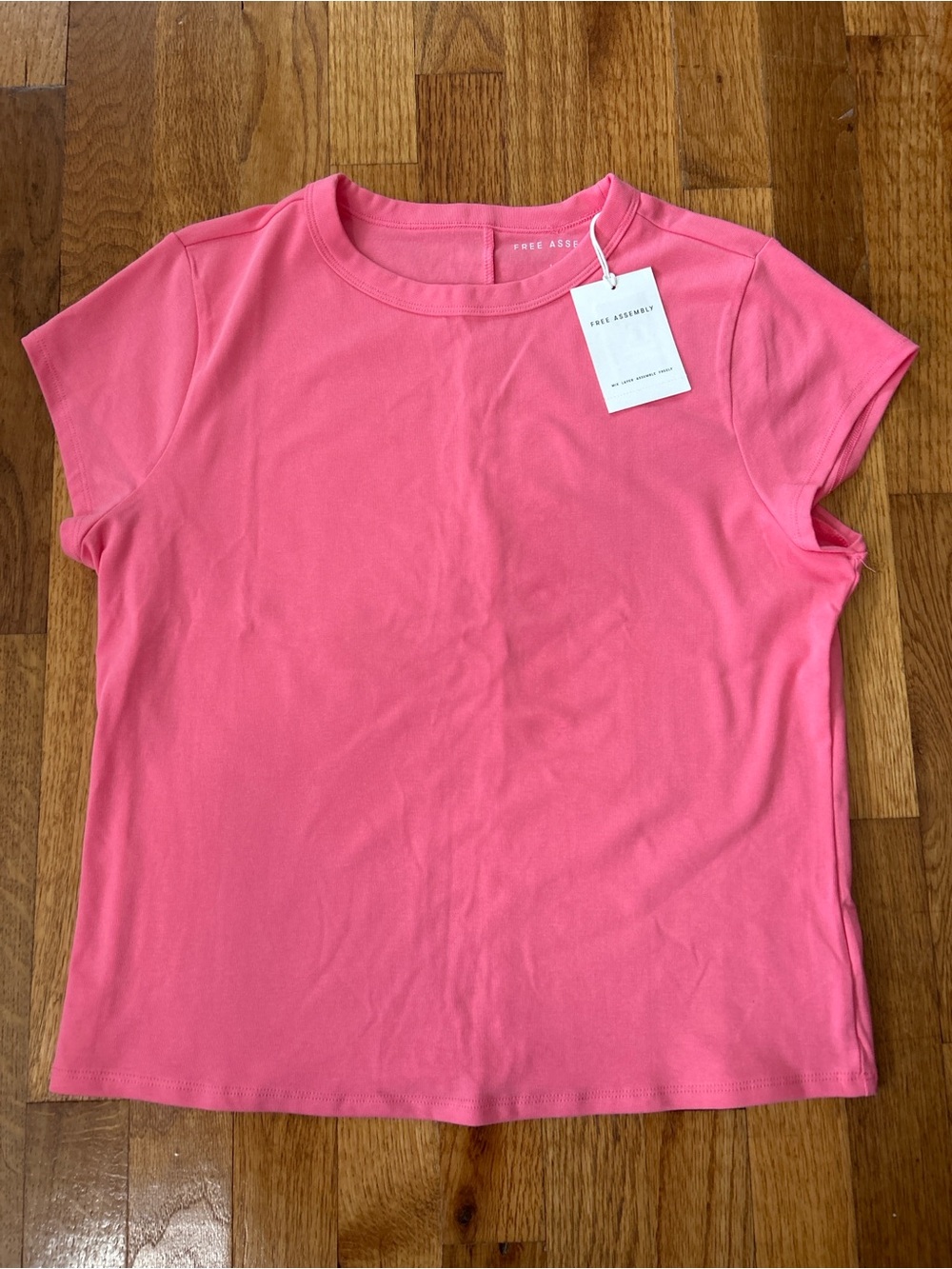NWT Free Assembly Cap Sleeve Tee Size Large
